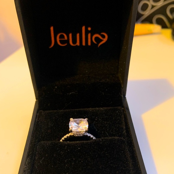 Promise ring - Picture 1 of 4